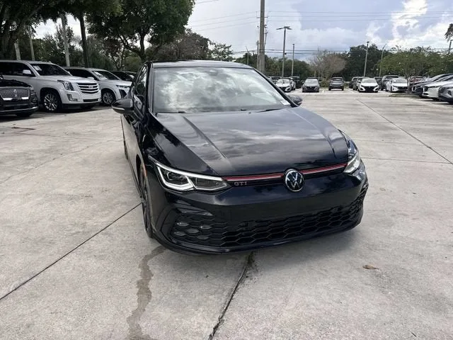 2023 Volkswagen Golf GTI SE photo 17