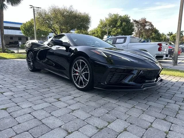 2023 Chevrolet Corvette Stingray 2LT photo 16