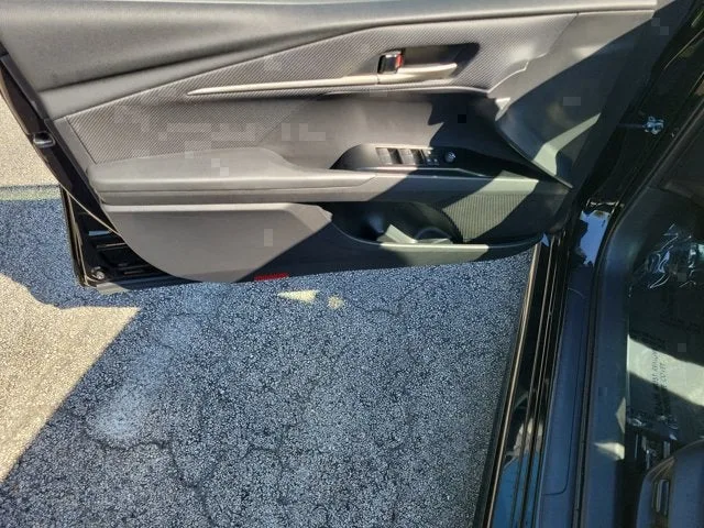 2025 Toyota Camry LE photo 22