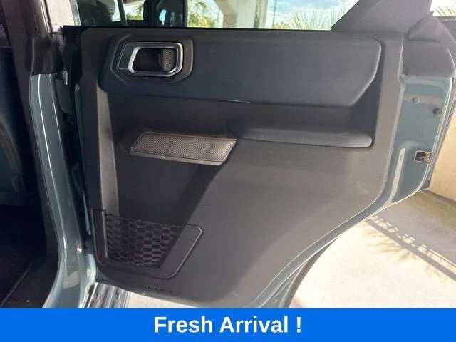2022 Ford Bronco Base photo 14