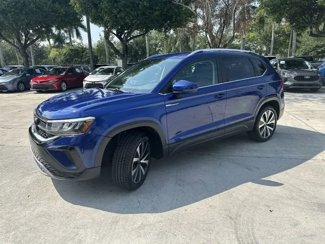 2024 Volkswagen Taos SE photo 19