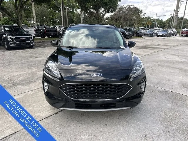 2021 Ford Escape Titanium photo 18