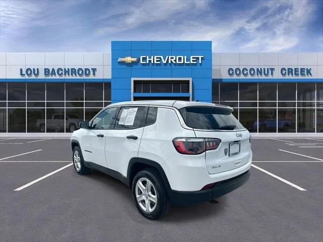 2023 Jeep Compass Sport photo 6