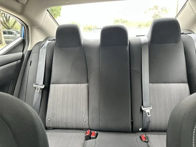 2025 Nissan Sentra SV photo 28