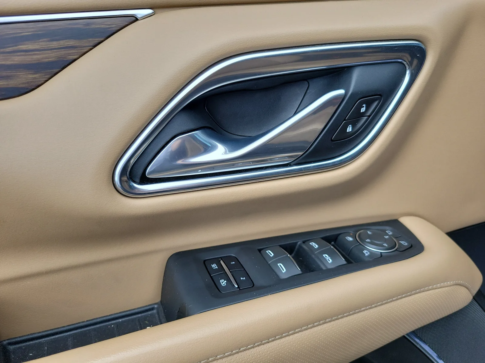 2021 Chevrolet Tahoe Premier photo 13
