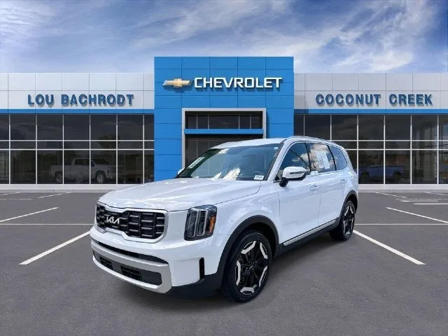 2023 Kia Telluride S photo 4