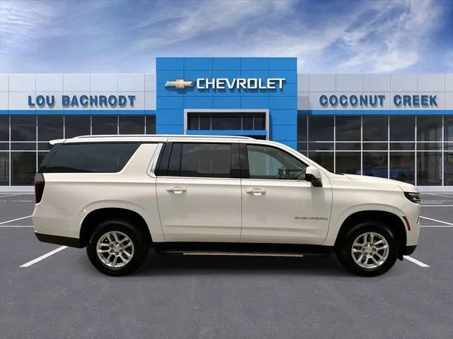 2026 Chevrolet Suburban LS photo 9