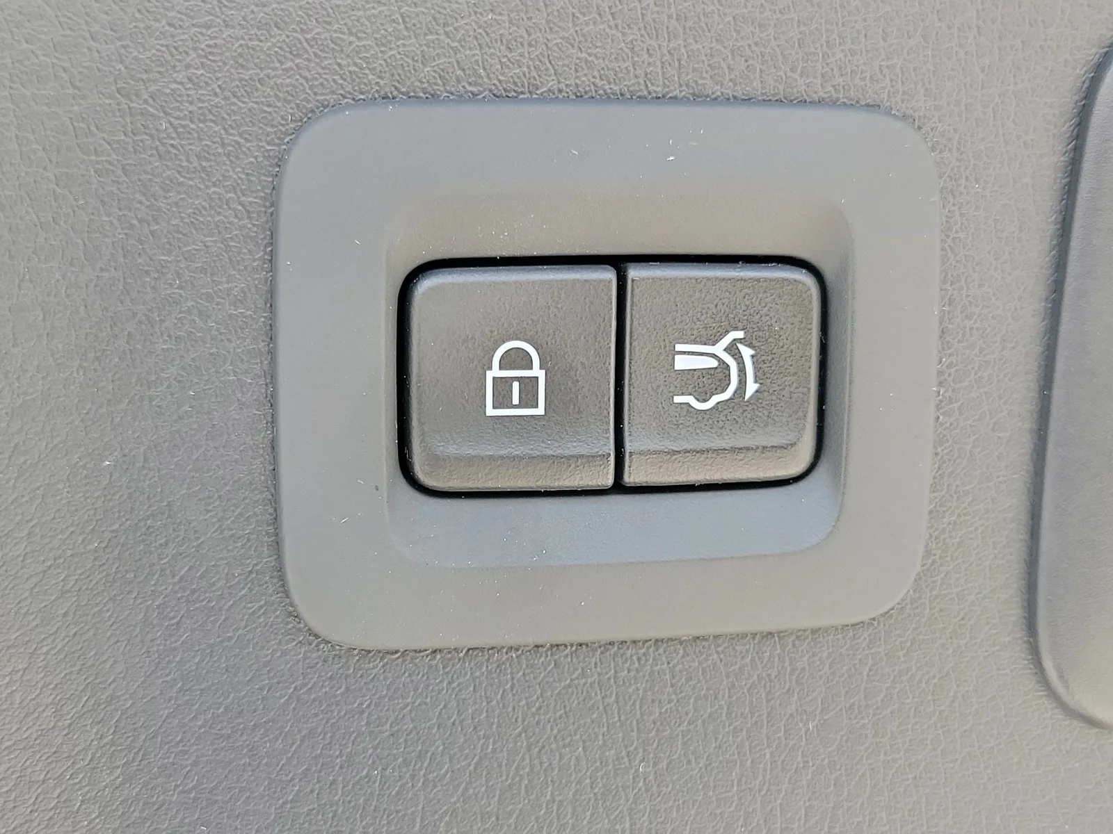 2024 Mazda CX-90 3.3 Turbo Preferred photo 13