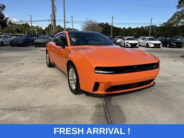 2025 Dodge Charger Daytona R/T photo 17