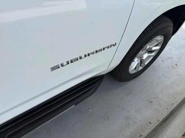 2026 Chevrolet Suburban LS photo 14