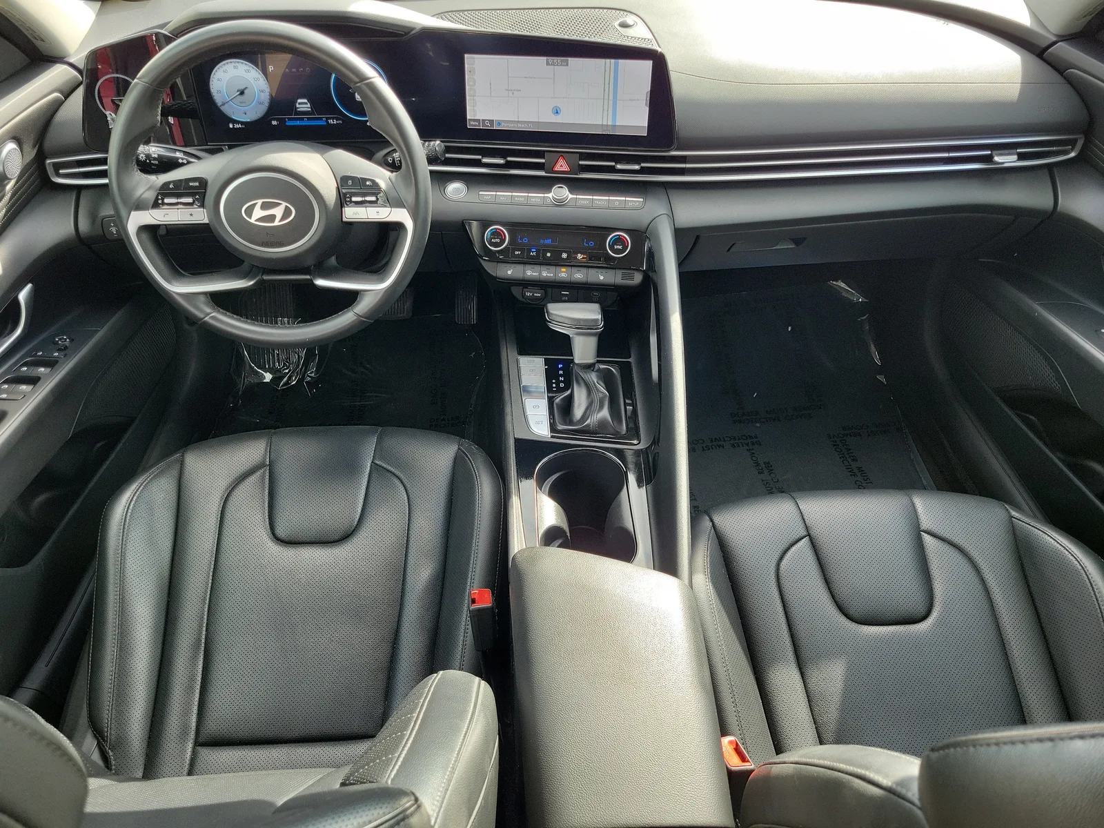 2025 Hyundai Elantra Limited photo 17