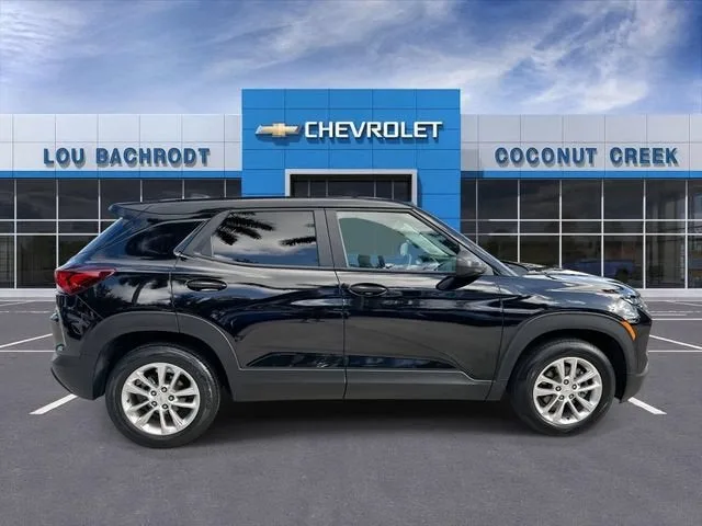 2024 Chevrolet Trailblazer LS photo 9