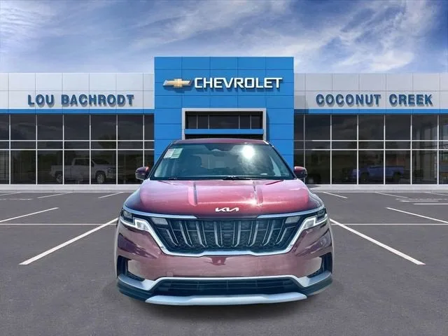 2024 Kia Carnival LX photo 3