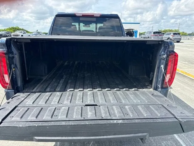 2022 GMC Sierra 1500 SLT photo 17