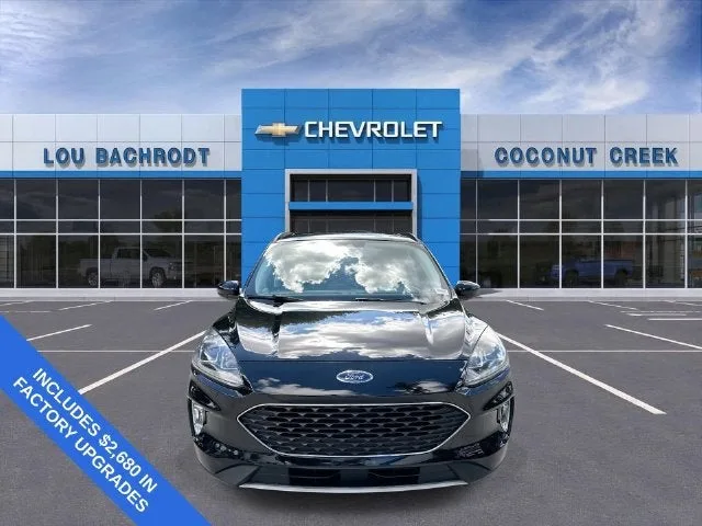 2022 Ford Escape SEL photo 3