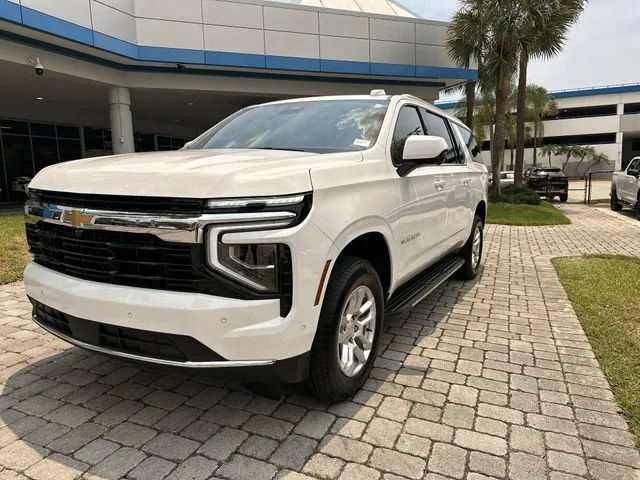 2026 Chevrolet Suburban LS photo 21
