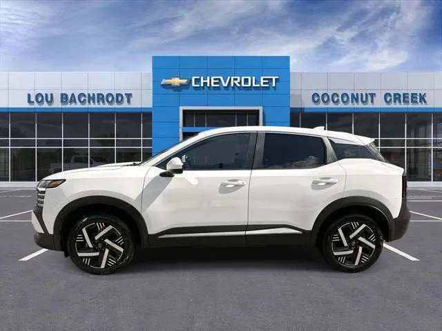 2025 Nissan Kicks SV photo 5