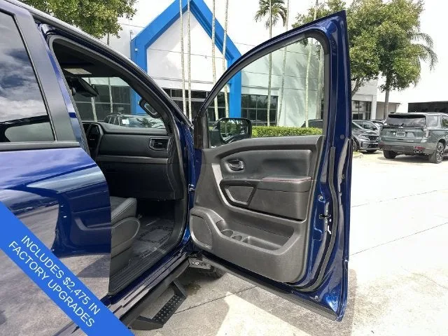 2021 Nissan Titan PRO-4X photo 22