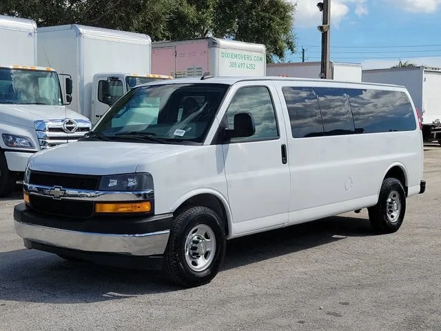 2019 Chevrolet Express Passenger 3500 LT photo 7