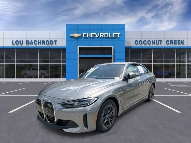 2023 BMW i4 eDrive35 photo 4