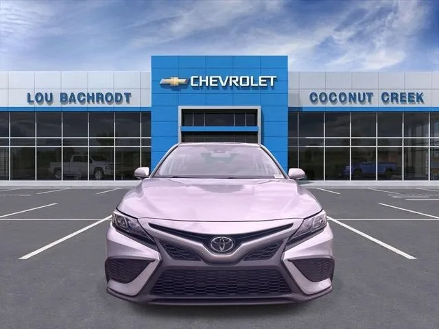 2024 Toyota Camry SE photo 3