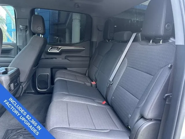 2023 Chevrolet Silverado 1500 RST photo 27