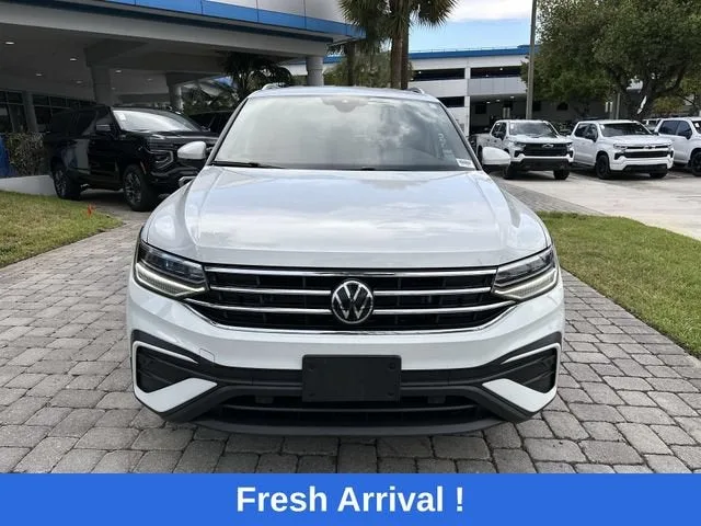 2022 Volkswagen Tiguan SE photo 5