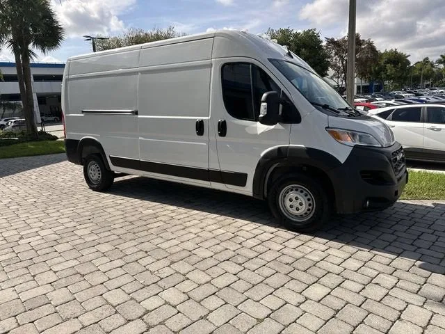 2024 RAM ProMaster Cargo Van Tradesman photo 15