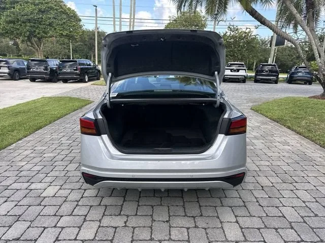 2025 Nissan Altima S photo 28