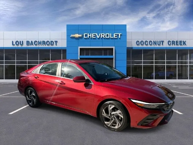 2025 Hyundai Elantra SEL Convenience photo 2
