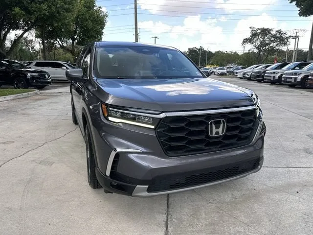 2025 Honda Pilot EX-L photo 17