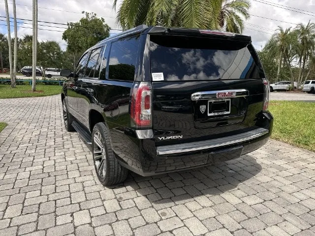 2019 GMC Yukon Denali photo 34