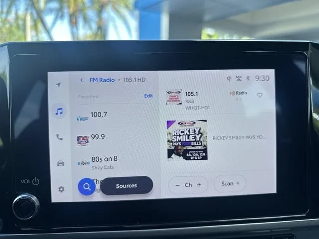 2025 Toyota Camry LE photo 25