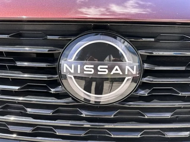 2025 Nissan Sentra SV photo 10