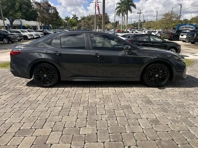 2025 Toyota Camry LE photo 14