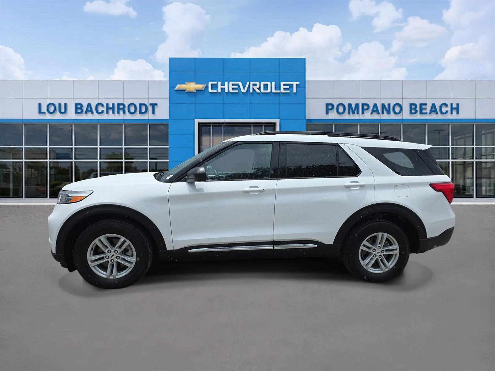 2024 Ford Explorer XLT photo 4