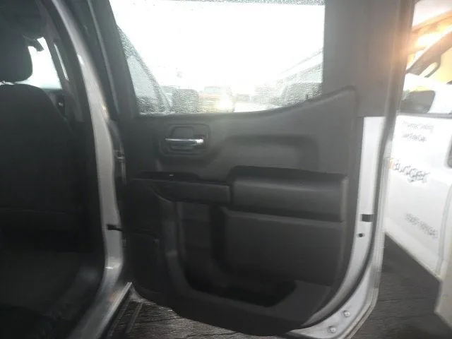 2022 Chevrolet Silverado 1500 LTD Custom photo 14