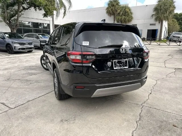 2025 Honda Pilot EX-L photo 12
