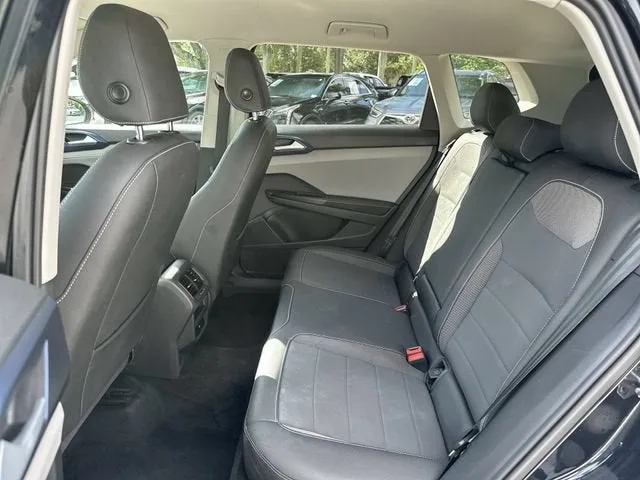 2024 Volkswagen Taos SE photo 26