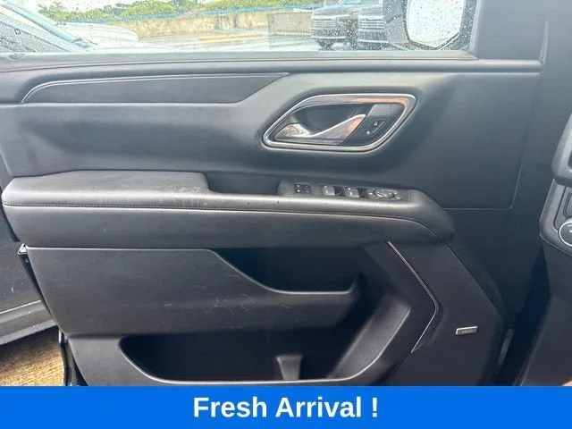 2023 Chevrolet Suburban RST photo 12