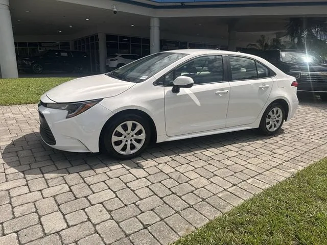 2024 Toyota Corolla LE photo 21