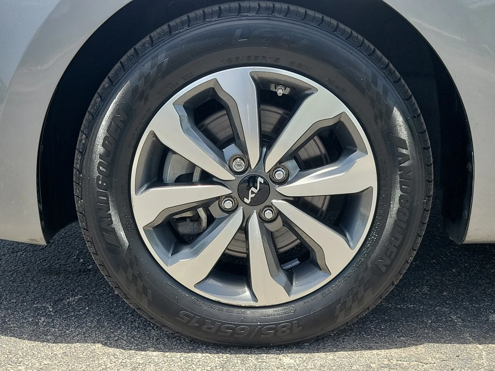 2022 Kia Rio 5-Door S photo 9