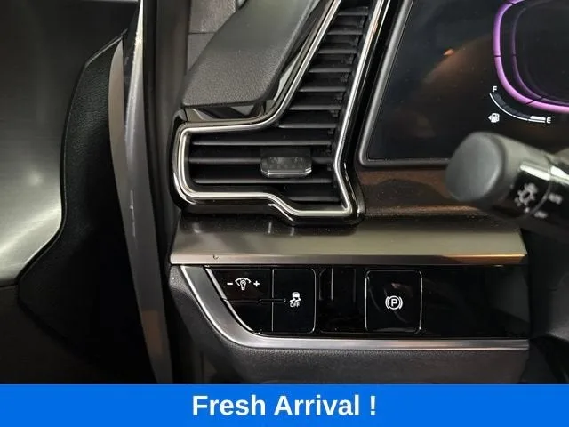 2024 Kia Sportage EX photo 9
