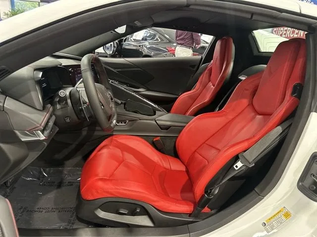 2025 Chevrolet Corvette E-Ray 1LZ photo 30