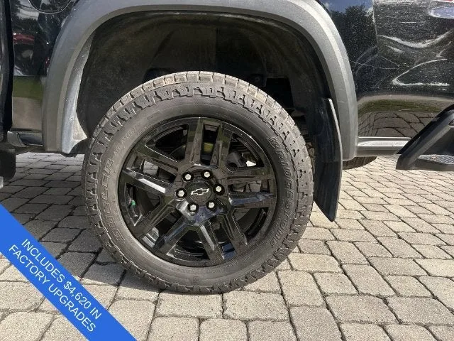 2023 Chevrolet Colorado 4WD Trail Boss photo 11