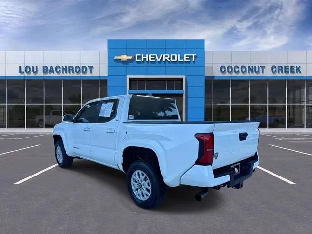 2024 Toyota Tacoma 2WD SR5 photo 6