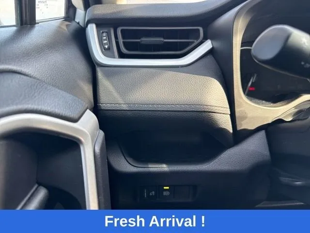 2024 Toyota RAV4 LE photo 9