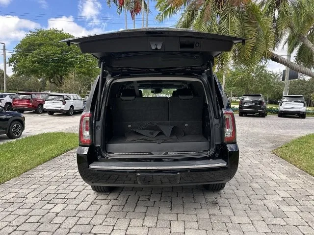 2019 GMC Yukon Denali photo 28