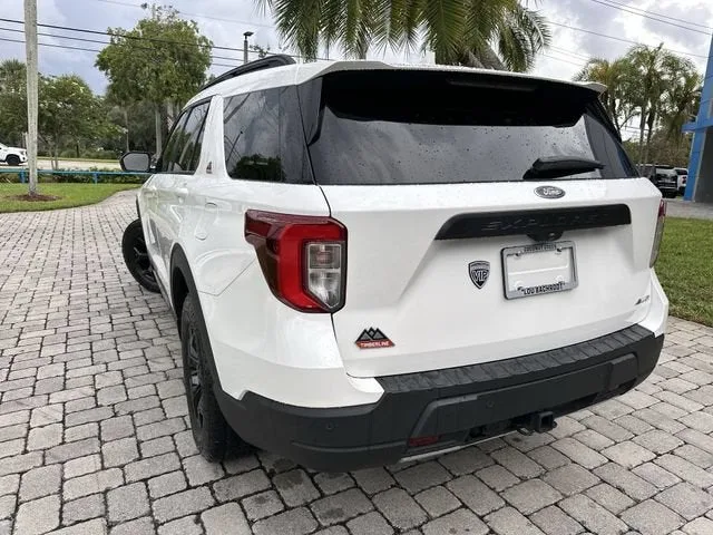 2023 Ford Explorer Timberline photo 12