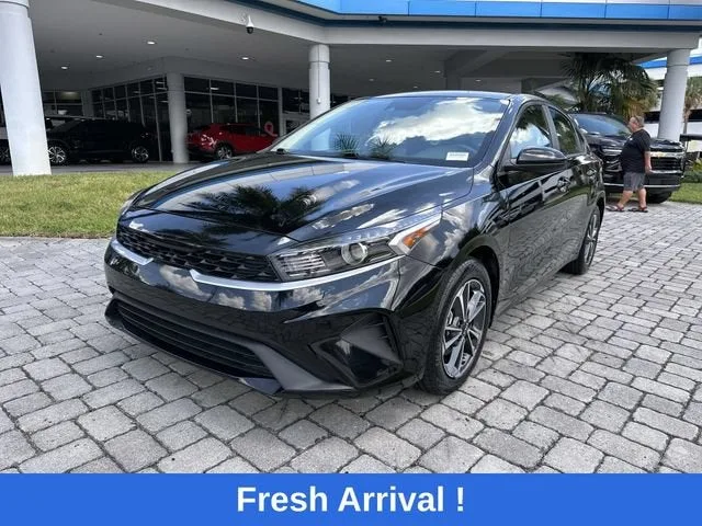 2024 Kia Forte LXS photo 8